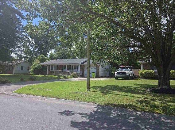 2nd image of 311 Tall Pine Rd