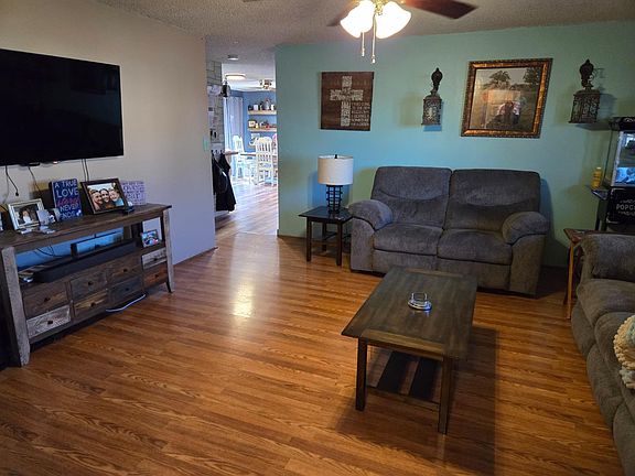 3rd image of 1101 S Clay Ave