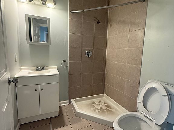 2nd image of 130 North Ave #8B