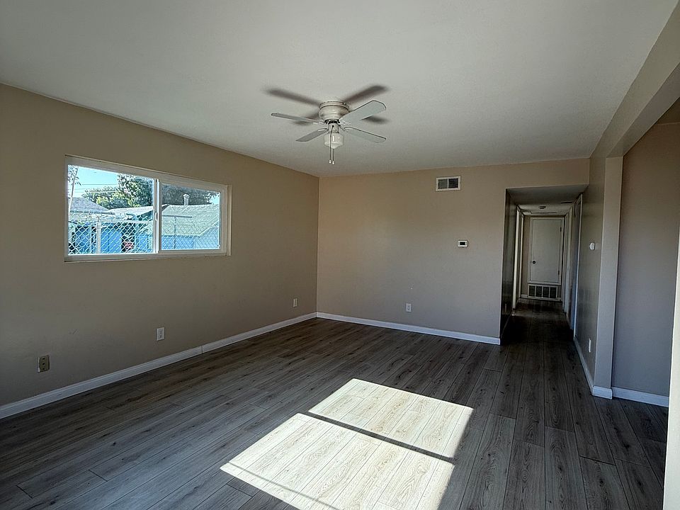 1st image of 138 Sellsway St #1