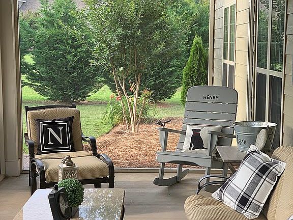 Private Screened Porch