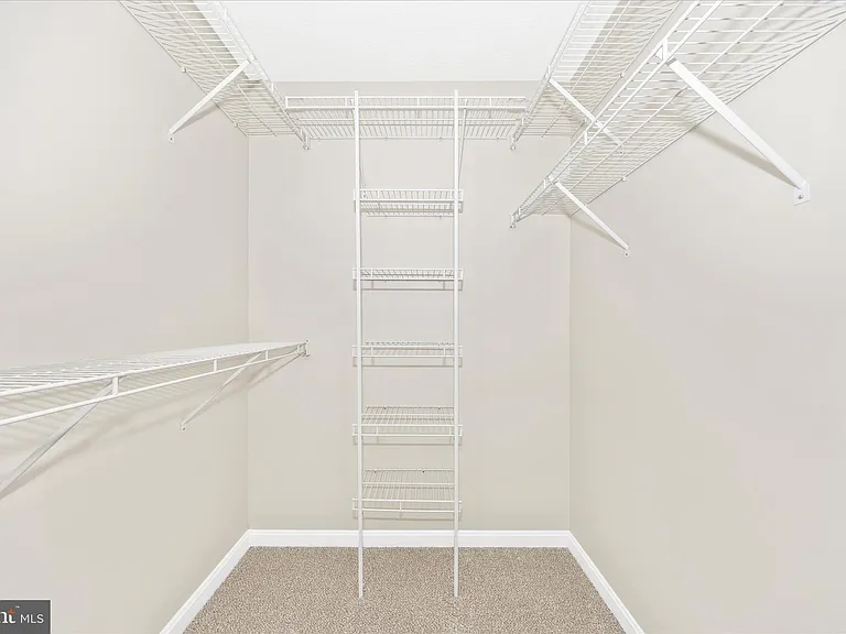 2112 Whitehall Rd #1C — Photo 43
