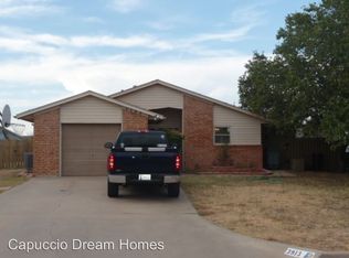 3913 SW Mesquite Dr, Lawton, OK 73505
