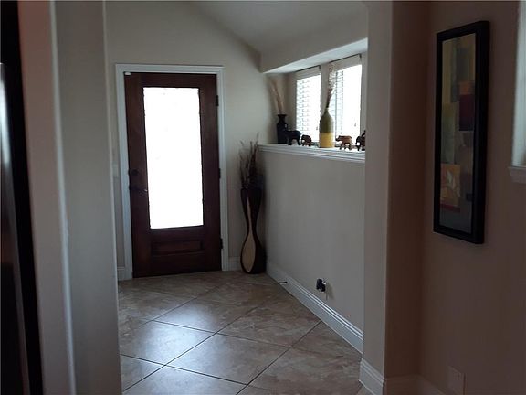 4th image of 9416 Wellington Dr