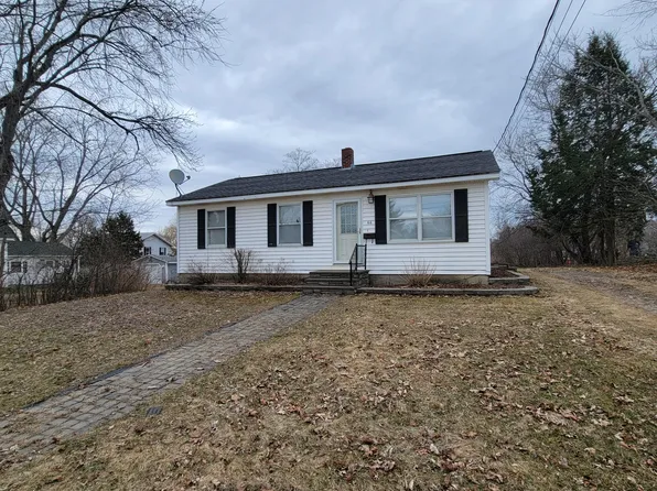 66 Swan Street, Calais, ME 04619