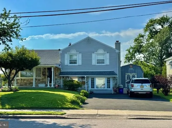 10144 Northeast Ave, Philadelphia, PA 19116