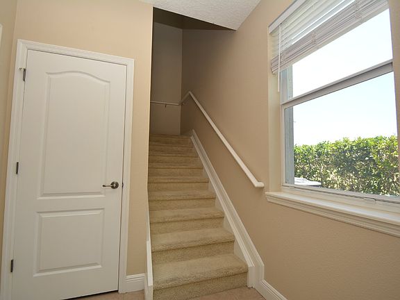 4th image of 190 Riverview Bnd S Unit 1024