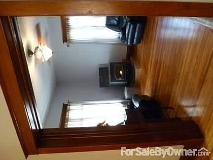 Master Bathroom
						:
						Soaking Tub and Corner Shower with Ceramic Tile. New in 2008 !