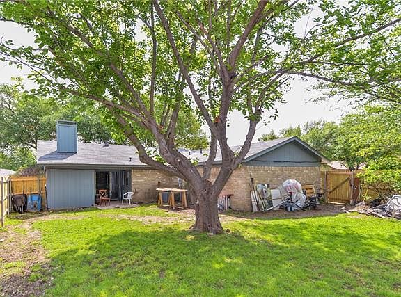 5th image of 6924 Misty Meadow Dr S
