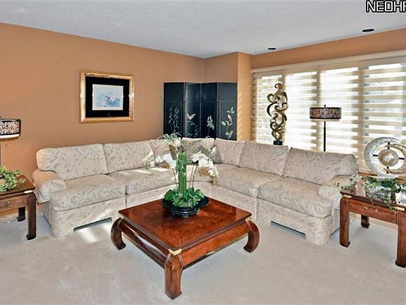 4th image of 30400 Hilliard Ct