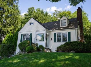 25 High St, Mount Kisco, NY 10549