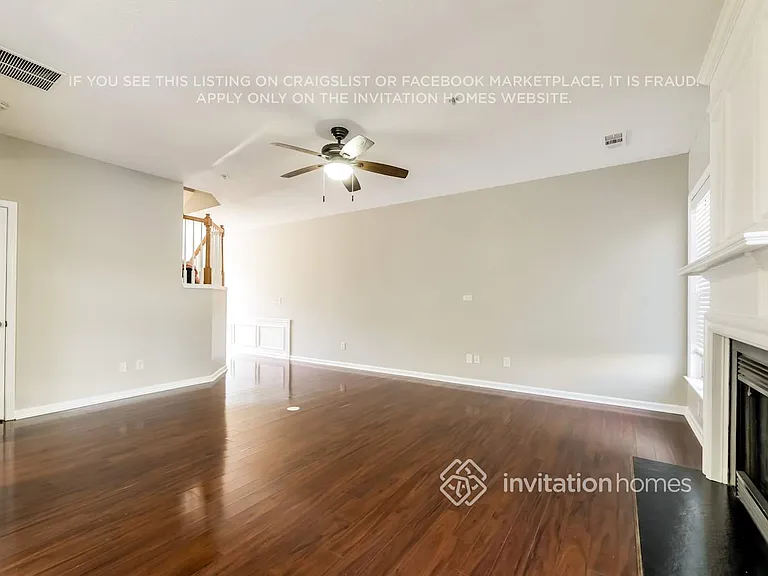 233 Regent Sq — Photo 3