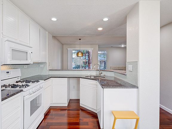 4th image of 440 Navaro Pl Unit 118
