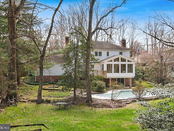 3rd image of 9 Trailridge Ct