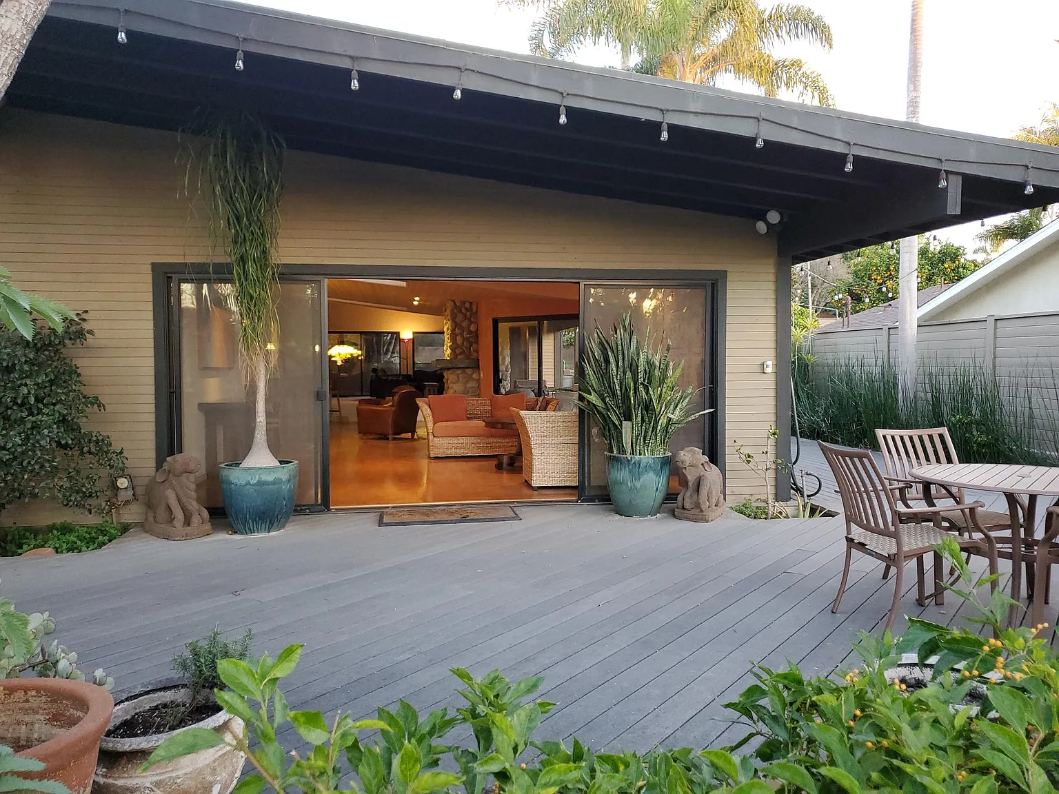 847 Arden Dr — Photo 2