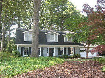 http://www.propertyboss.net/CustomerImages/REMAXATL_73579/media/Properties/4225%20Waterloo%20Circle/zsmall_1%20FRONT.JPG
