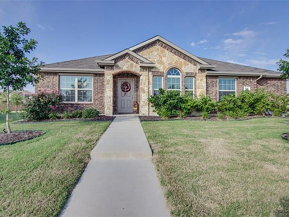 2nd image of 221 Collin Ct
