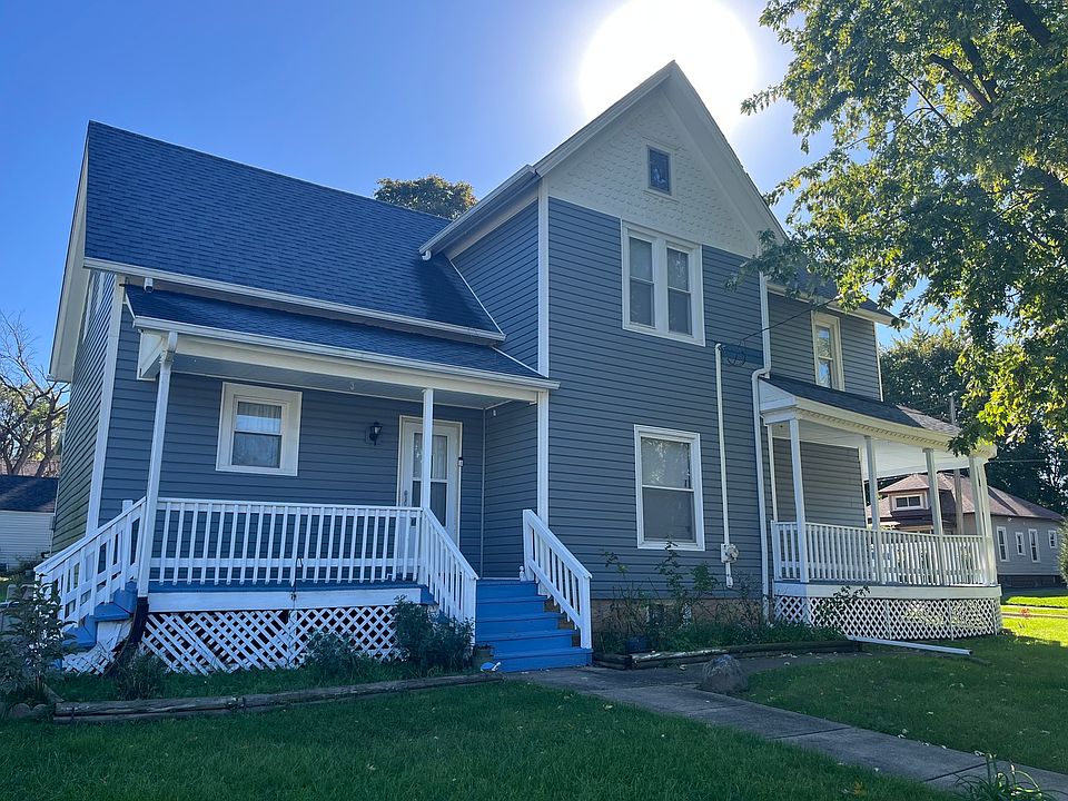 1st image of 802 2nd Ave