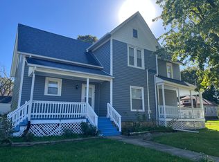 802 2nd Ave, Aurora, IL 60505