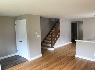 87 Lyness St, Manchester, CT 06040