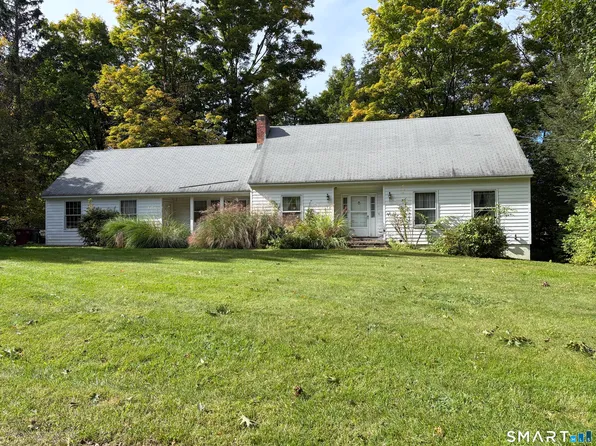 101 Partridgetown Road, Naugatuck, CT 06770