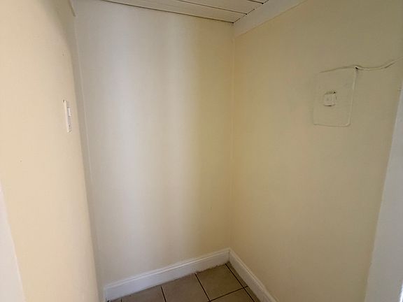 5th image of 401 Witmer St APT 105