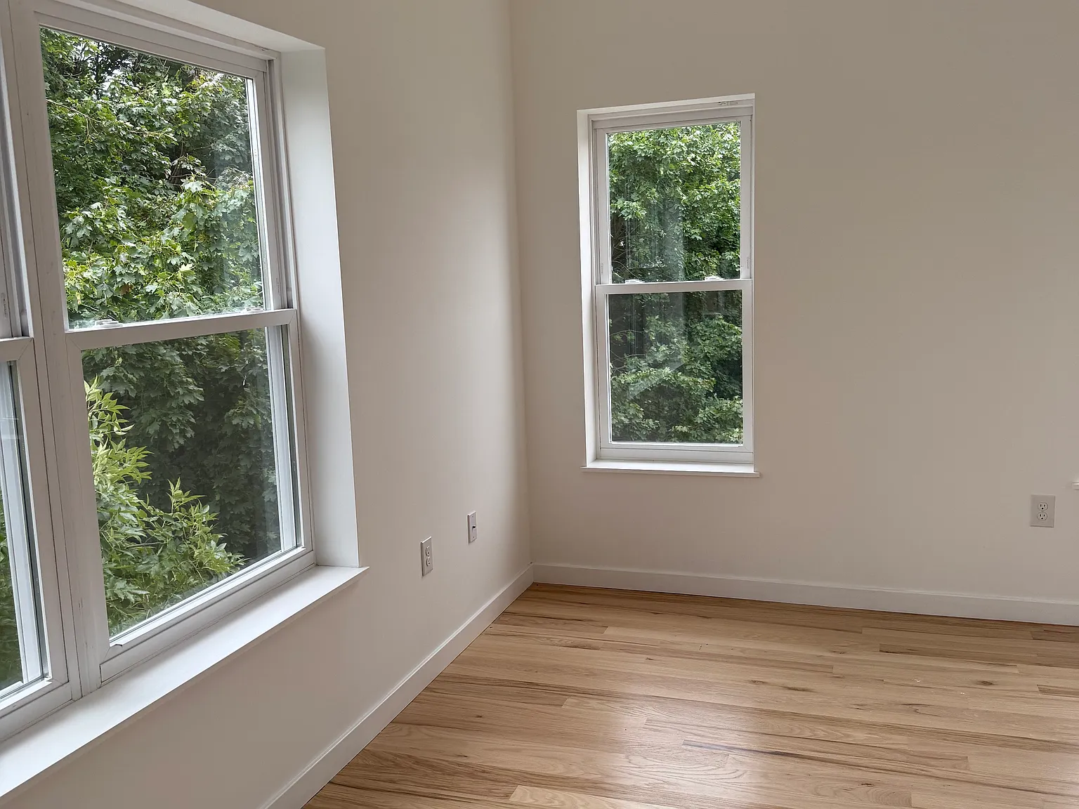 3 bed, 1150 sqft, $2,650 — Photo 2