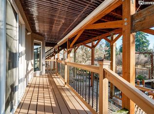 17490 NW Autumn Ridge Dr, Beaverton, OR 97006