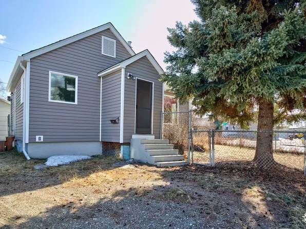 1311 Denali Way, Fairbanks, AK 99701