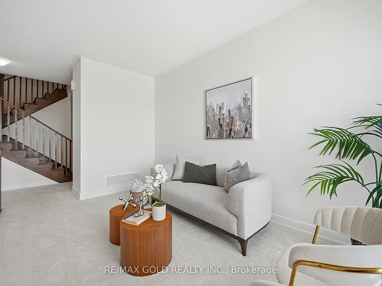 59 Mikayla Ln — Photo 4