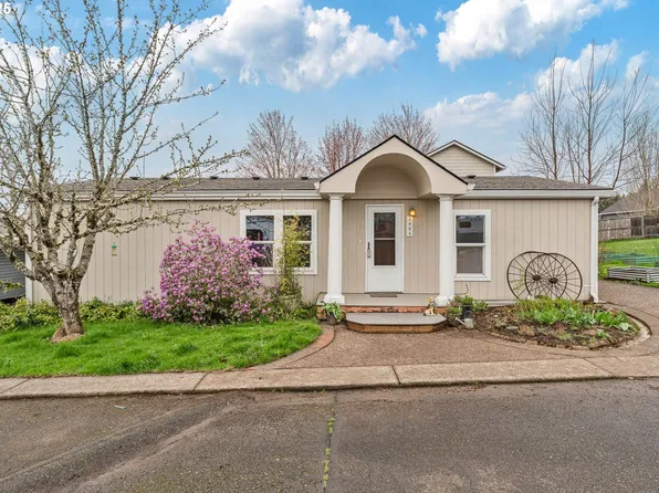 1524 W C Ave, La Center, WA 98629