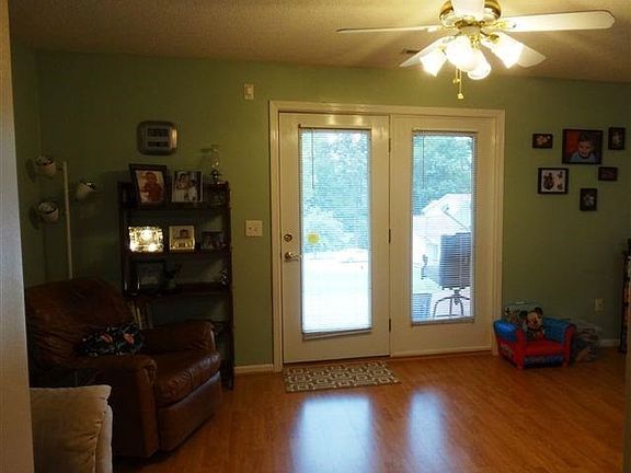 5th image of 3276 White Oak Ct