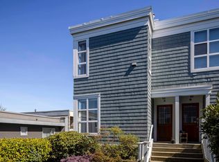 655 W 7th Ave #210, Vancouver, BC
