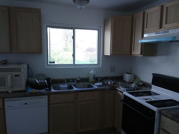 2nd image of 3220 Greenway Chase Dr