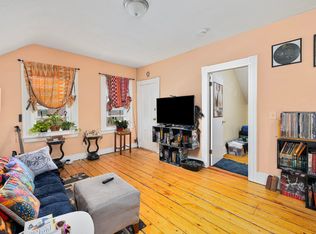 54 Barton St #3F, Providence, RI 02909