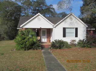 224 13th St S, Defuniak Springs, FL 32433