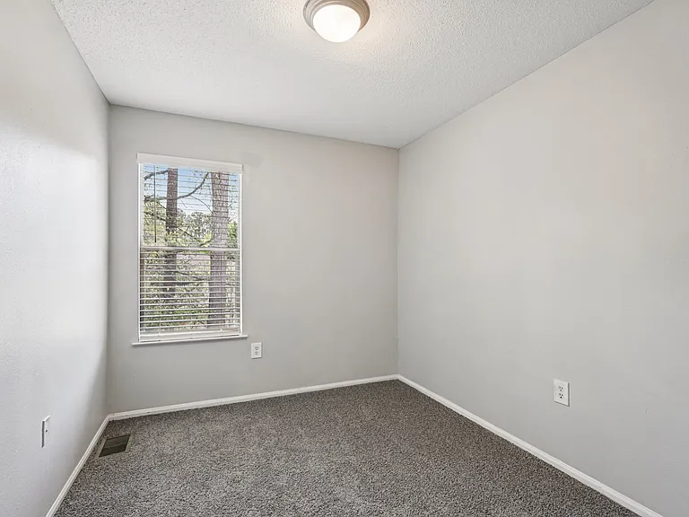 Pointe South Townhomes — Photo 24