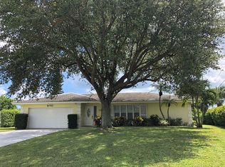 9692 Bluebell St, Palm Beach Gardens, FL 33410