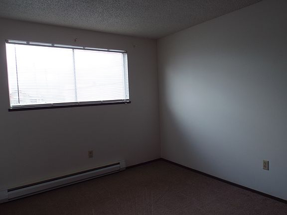 5th image of 6130 N Lidgerwood St APT 314