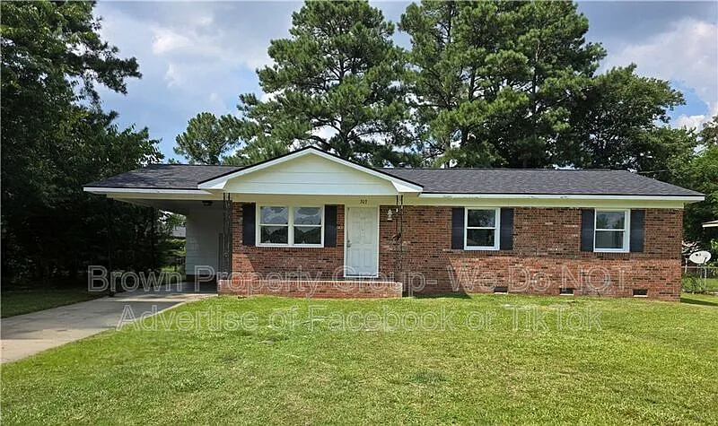 303 Cartwright Dr