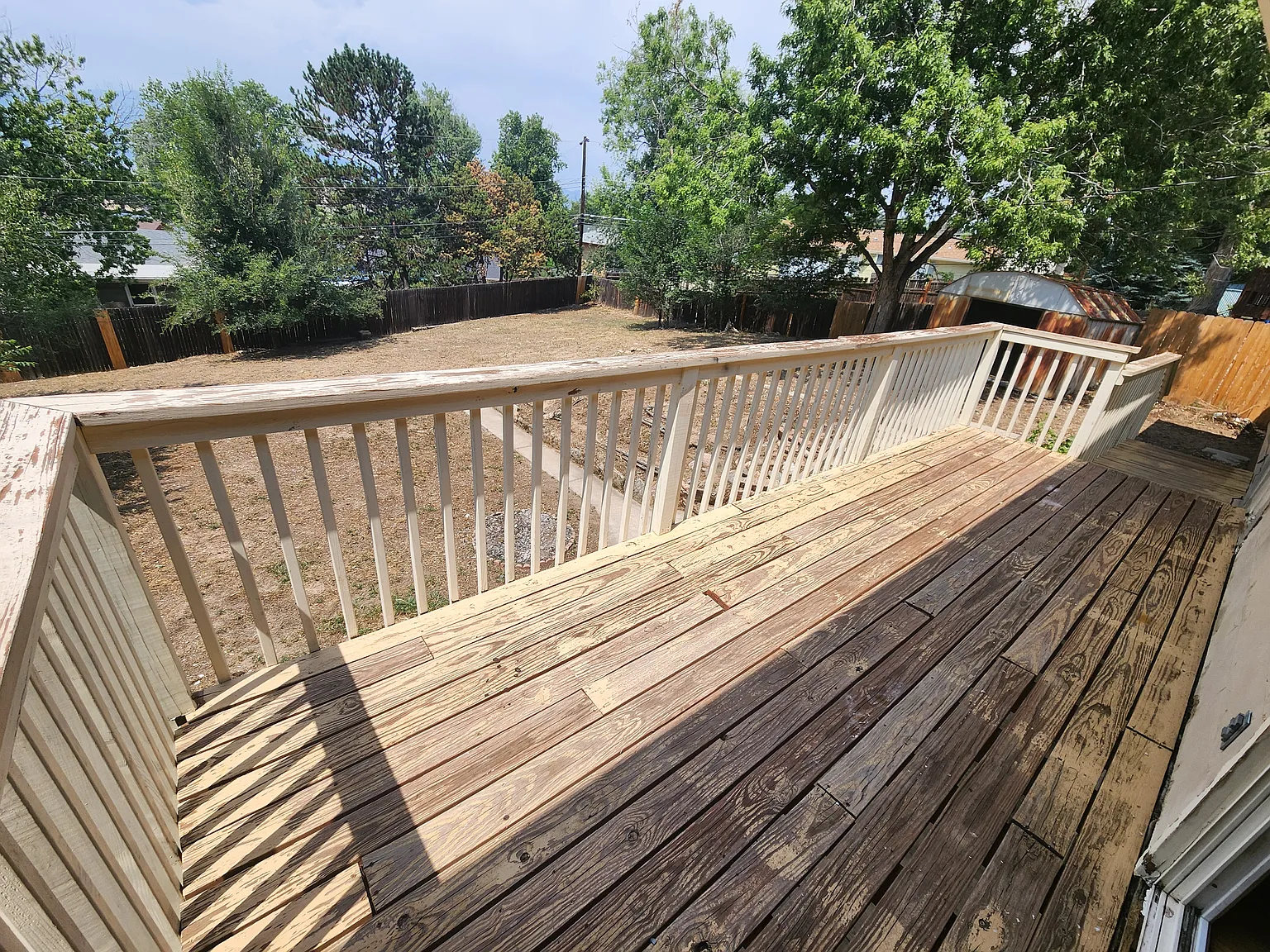 5 bed, 2336 sqft, $2,400 — Photo 2