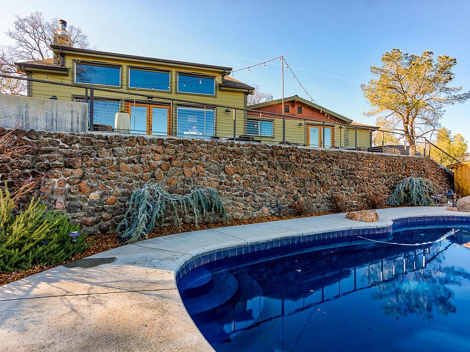 1st image of 21770 Coloma Dr