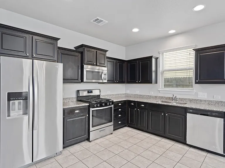 232 Triumph Rd — Photo 24