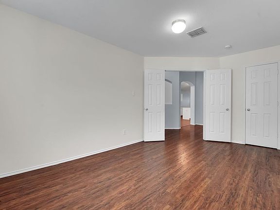 5th image of 1913 Grand Fir Dr