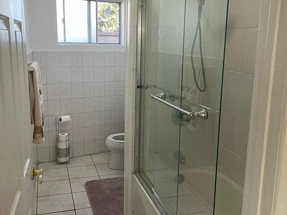 5th image of 4322 1/2 Campbell Dr