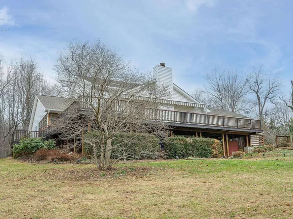 9165 Dick Woods Rd, Afton, VA 22920