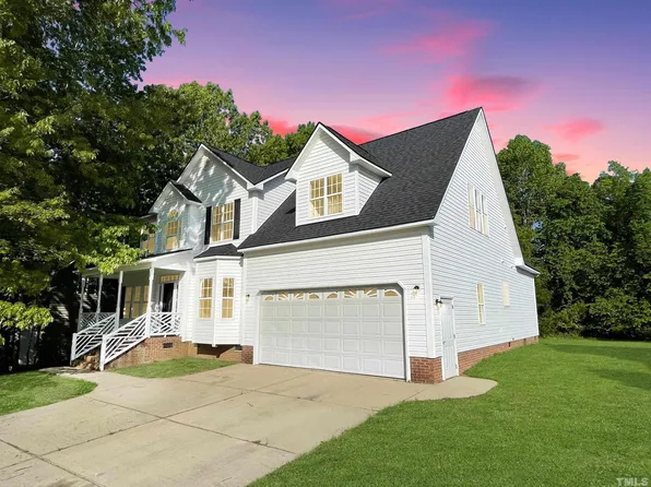 112 Worthington Ct, Clayton, NC 27527