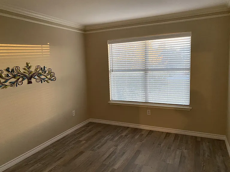 8608 Brunswick Dr — Photo 17