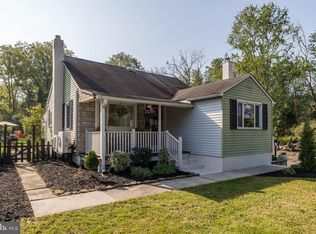 2012 Perkiomenville Rd, Green Lane, PA 18054