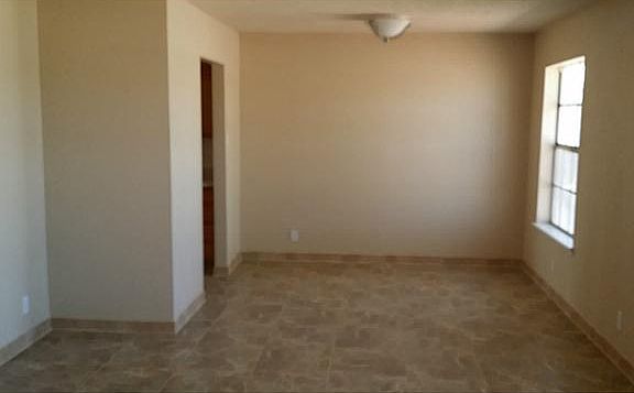 3rd image of 10140 Shipley Ave